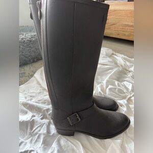Hunter tall zip up rain boots